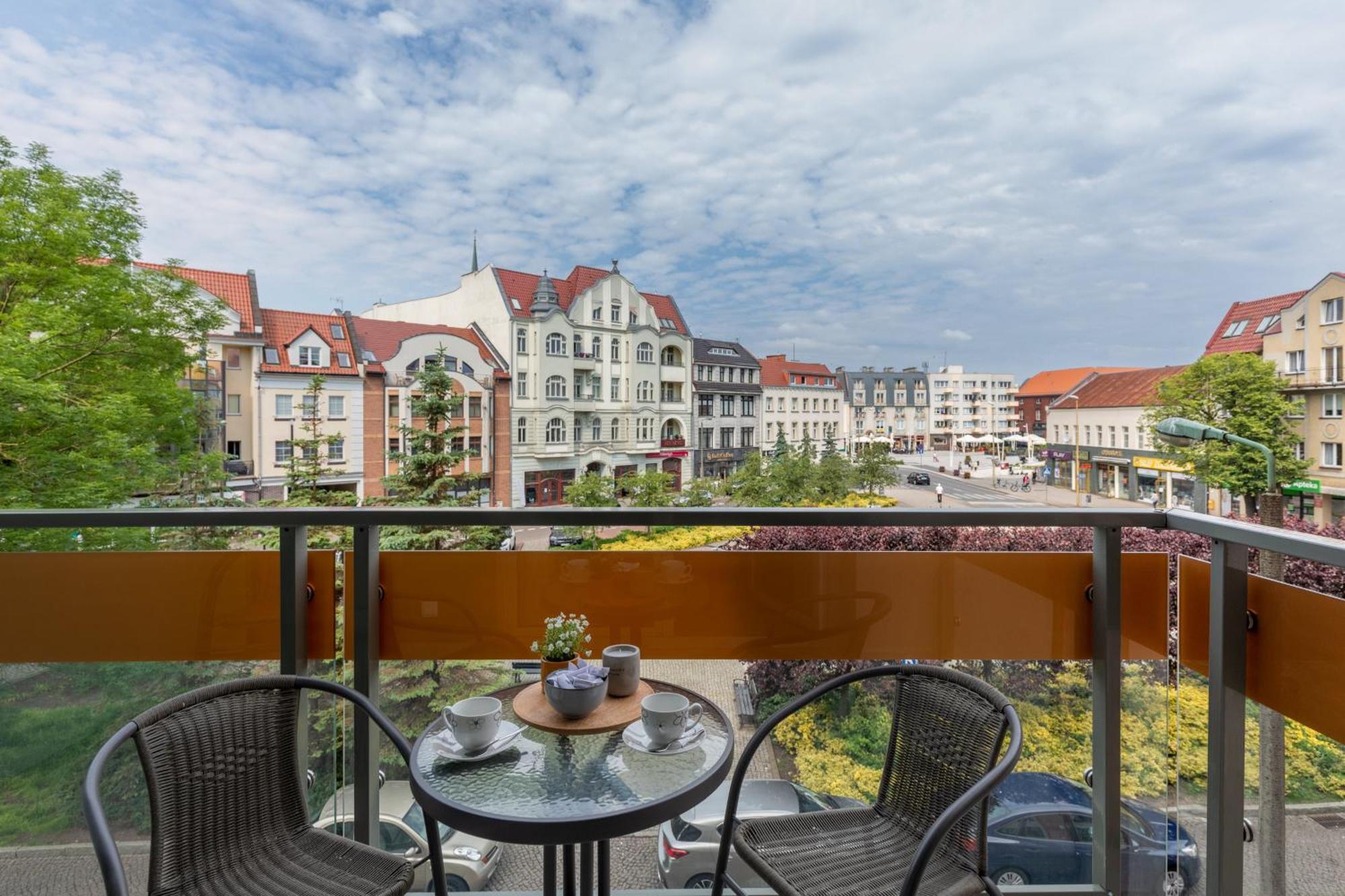 Plac Slowianski Apartments With Balcony Swinoujscie Center By Noclegi Renters Экстерьер фото