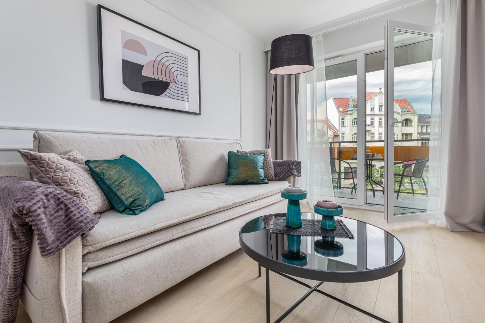 Plac Slowianski Apartments With Balcony Swinoujscie Center By Noclegi Renters Экстерьер фото